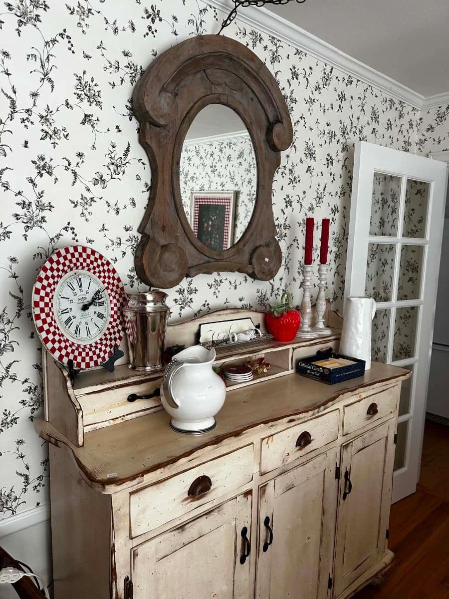 Epic Seattle– Home, Furniture, Tools, Garage & Clothing Estate Sale photo 1