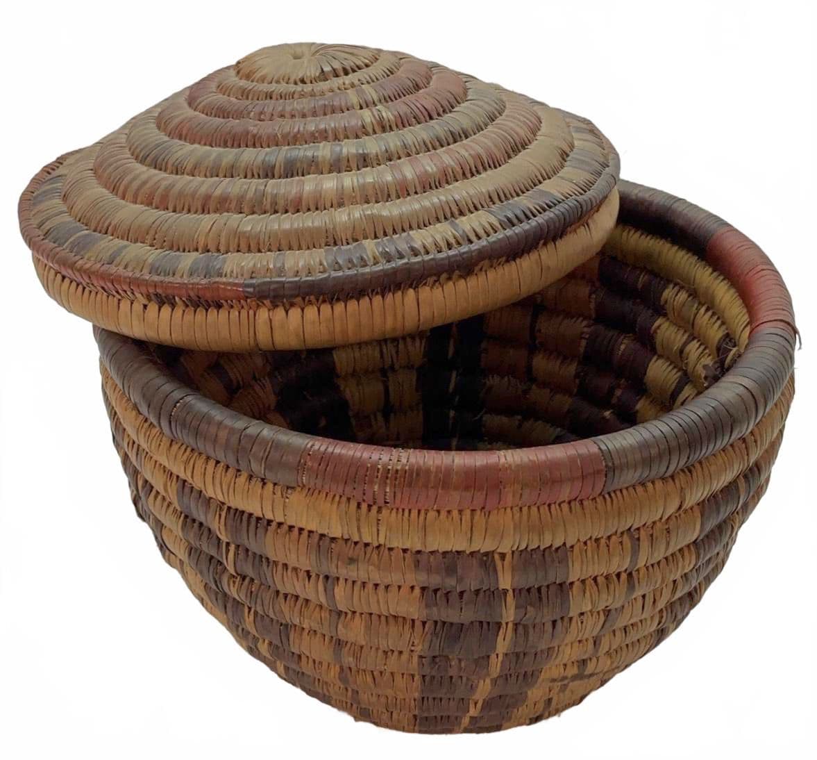 A World of Treasures: Exceptional Estate Collection photo 11