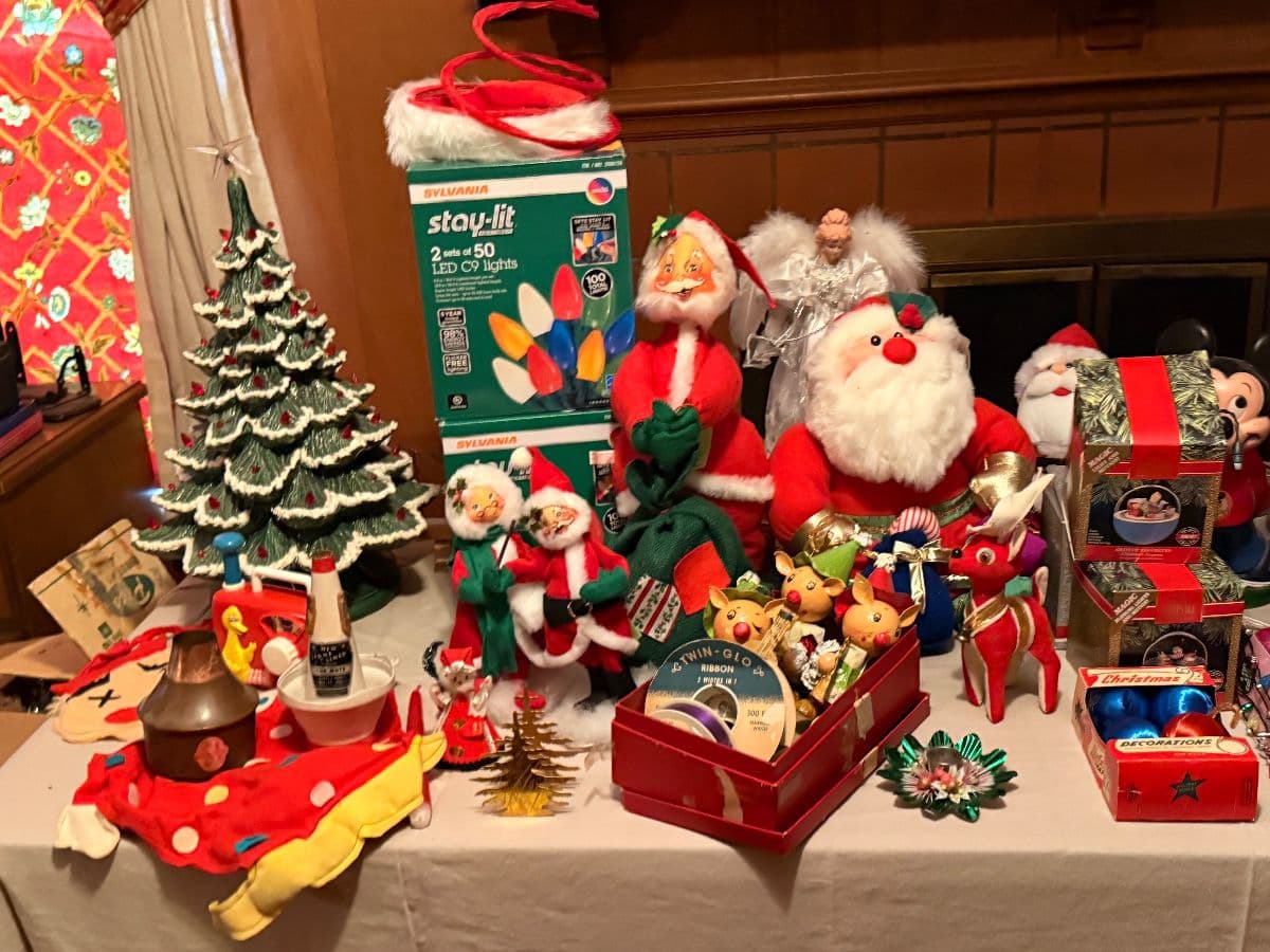 Heirlooms, Antiques, Industrial Sewing Machines and more photo 2