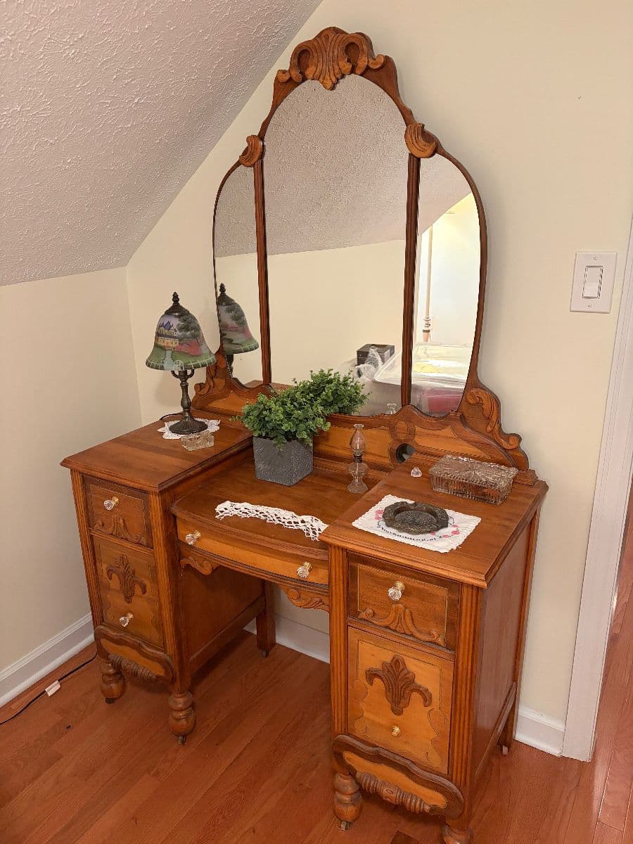 All the Good Things Estate Sale photo 1