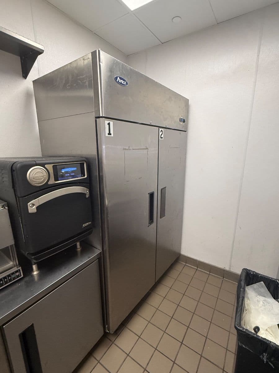 HUGE COMMERCIAL RESTAURANT ESTATE SALE — EVERYTHING MUST GO! photo 4