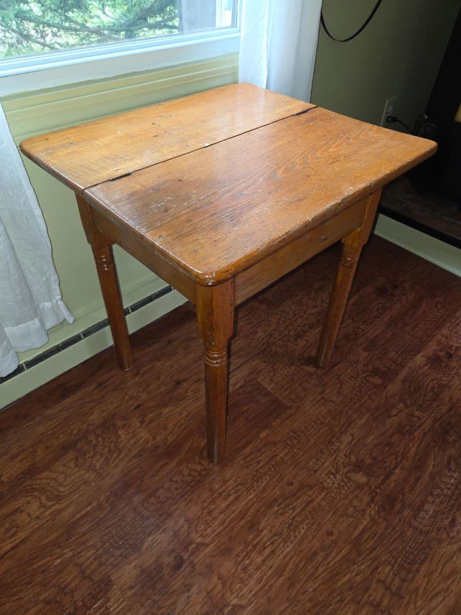 Gansevoort Estate Sale photo 10