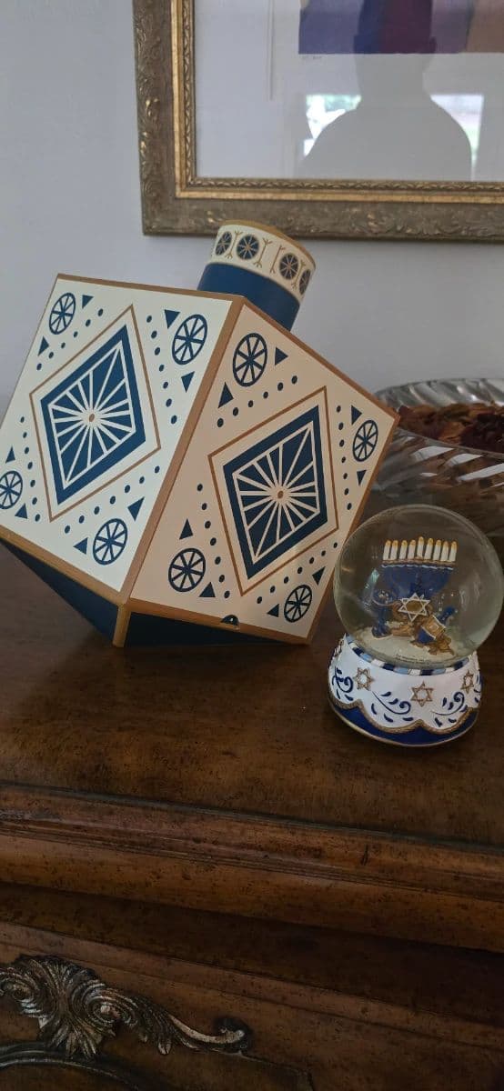 Art, Judaica and More in Sandy Springs photo 12