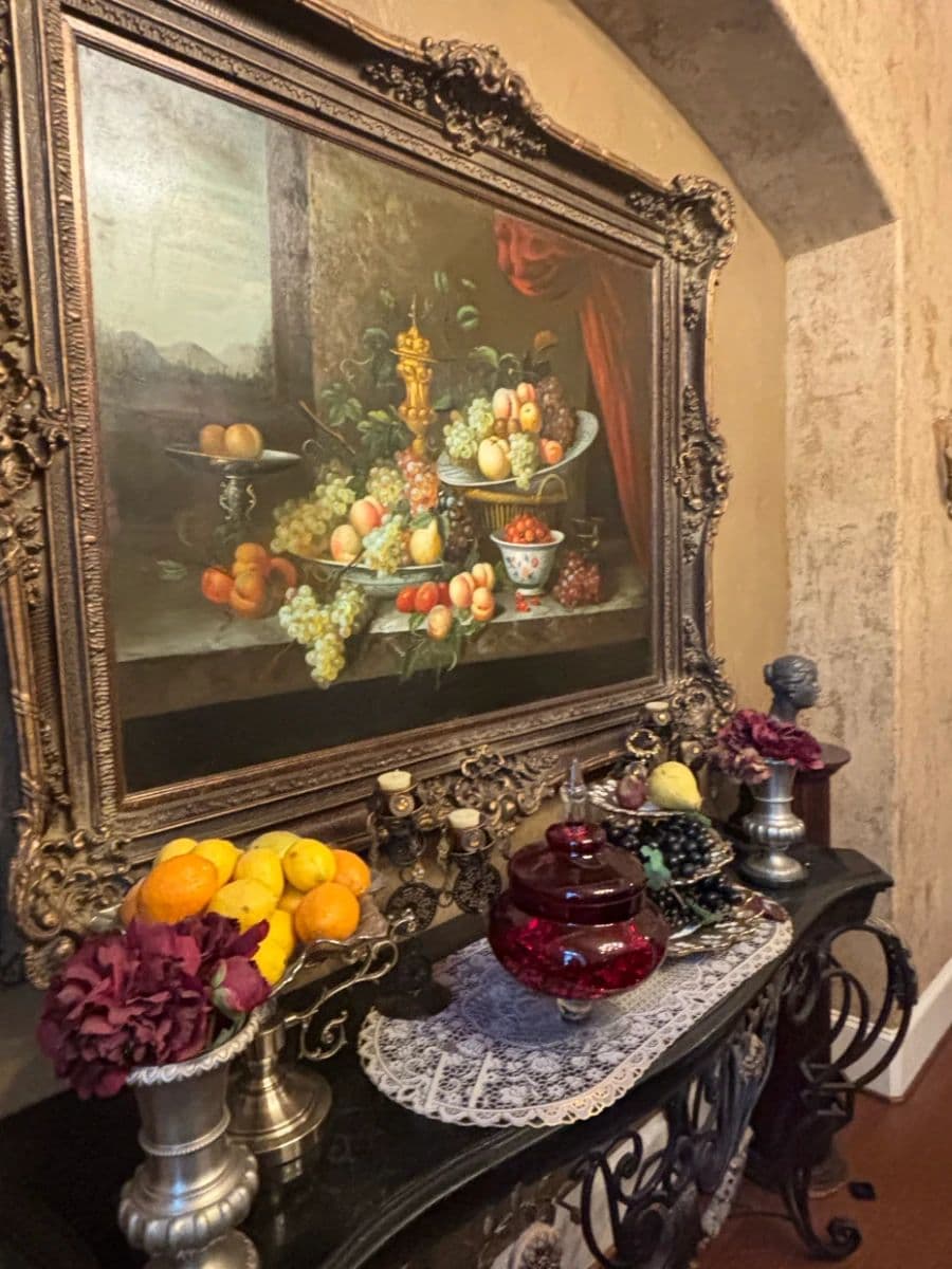 Lovely Estate of Joann Crassas photo 1