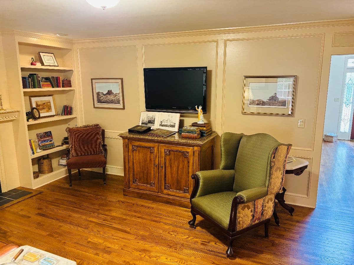 Benson Estate Sales: Beautiful Alpharetta Estate of Mary Lou Lanaux photo 8