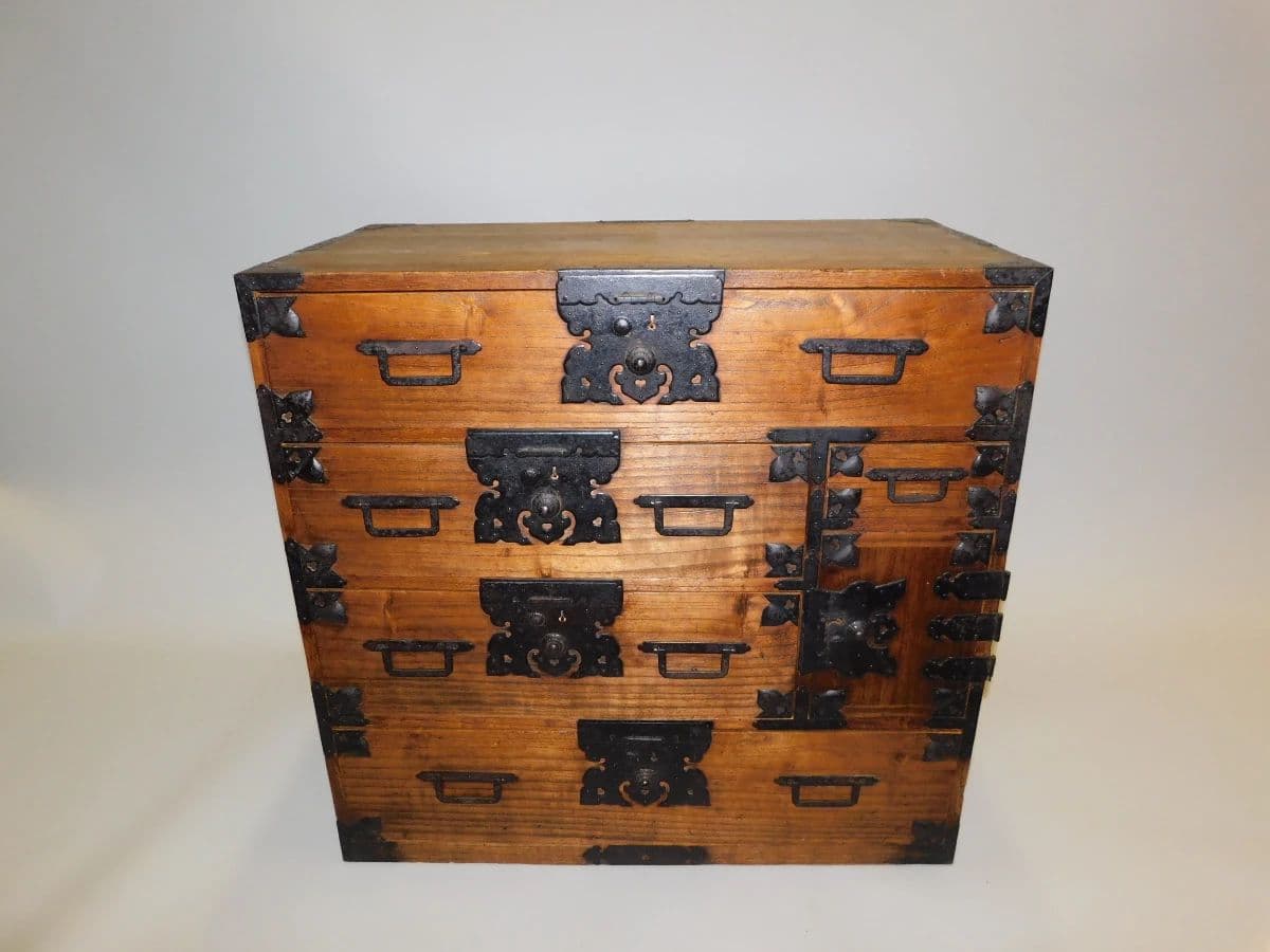 OUTSTANDING ESTATE AUCTION photo 6