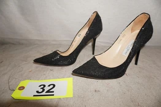 High End Wardrobe And Accessories From Major Motion Pictures Studios September 17th photo 4