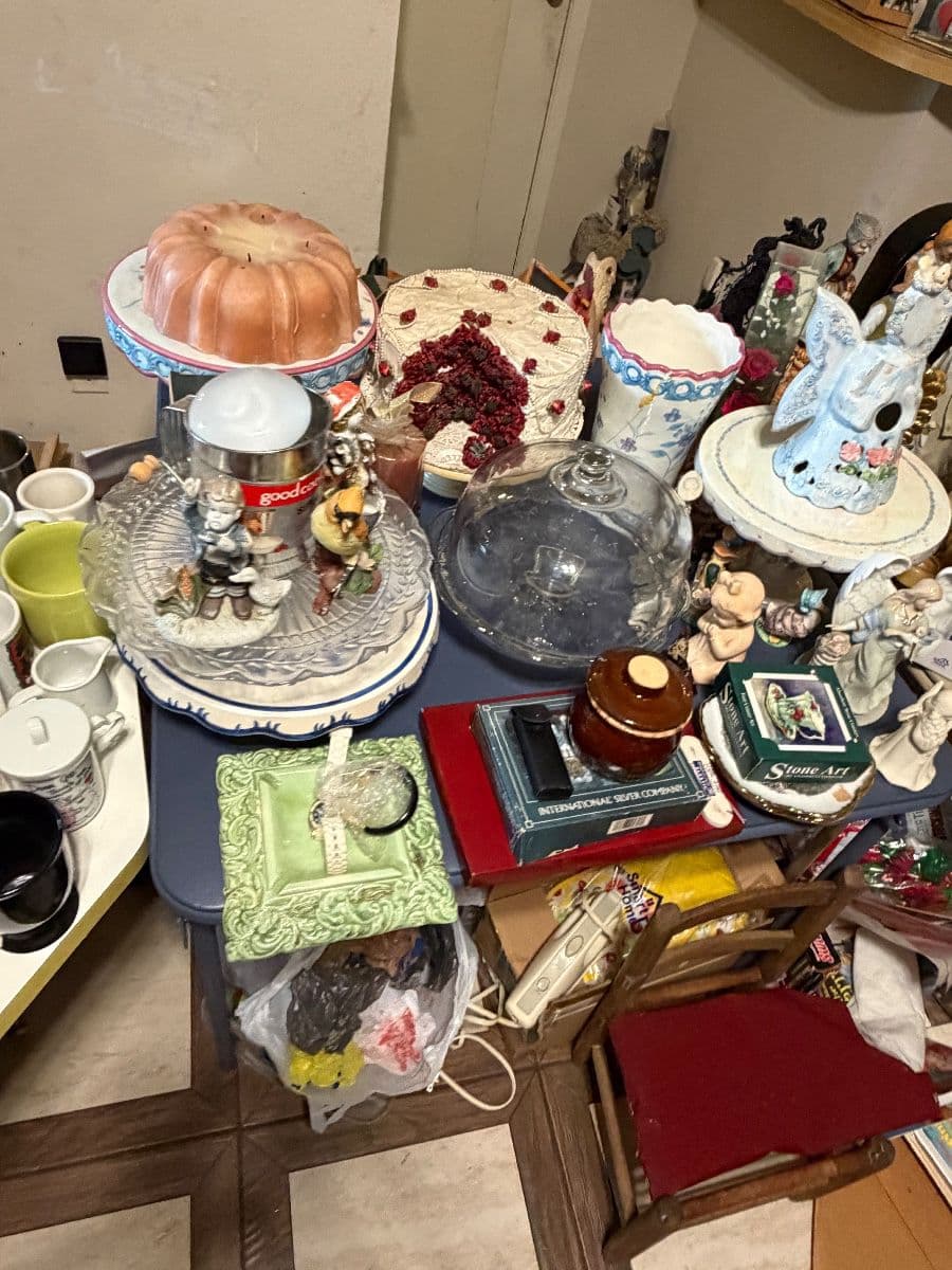 Estate sale treasures in Spring! photo 12