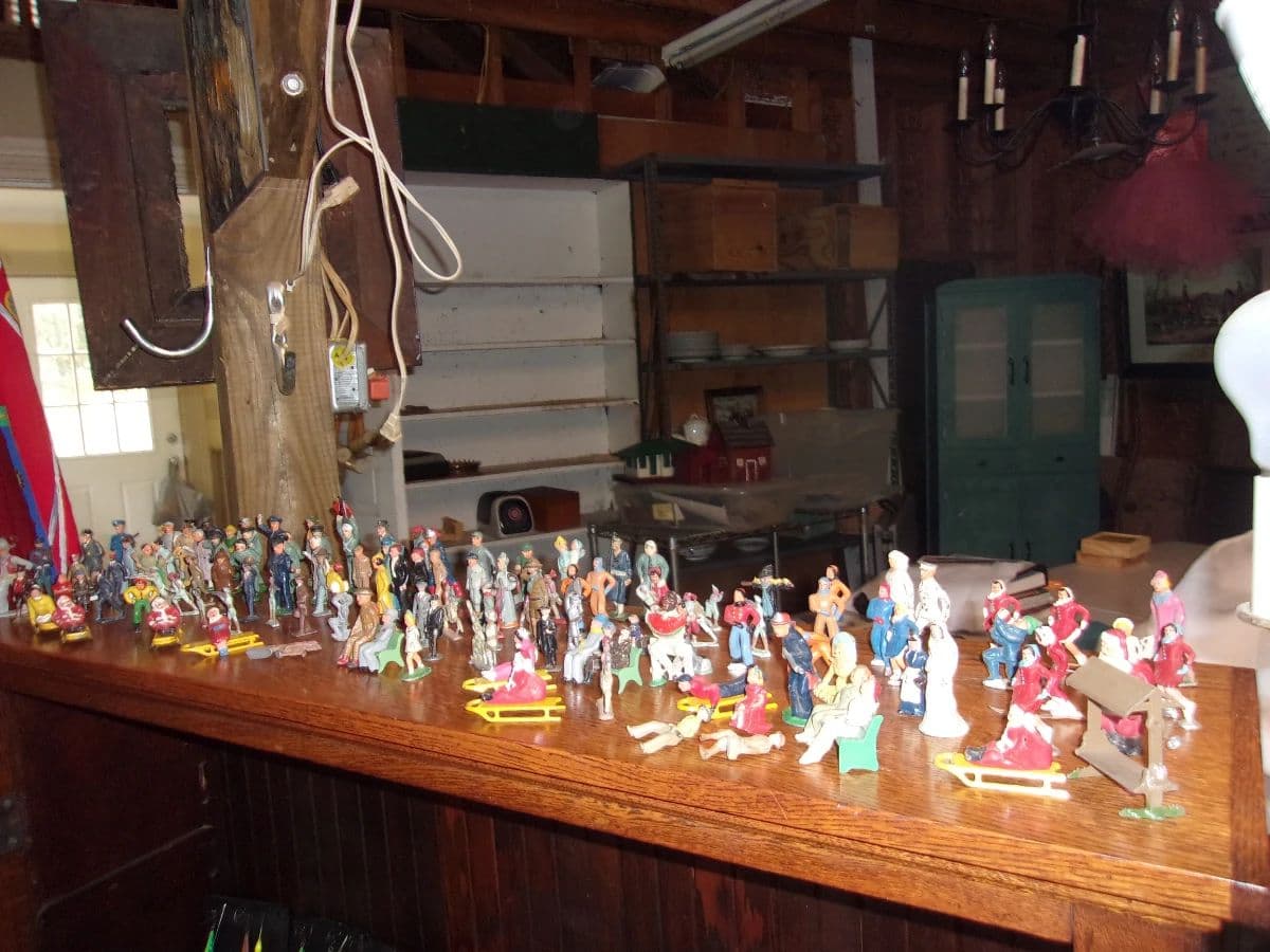 LIVING ESTATE/MOVING SALE photo 11