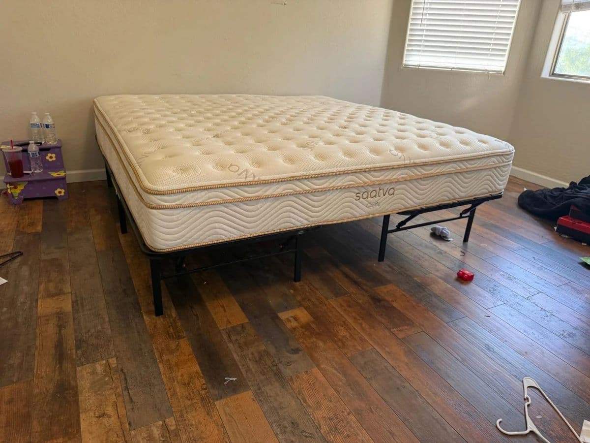 Scottsdale-Quality Furniture in N. Phoenix — Leather, Designer Pieces, Appliances & Electronics photo 5