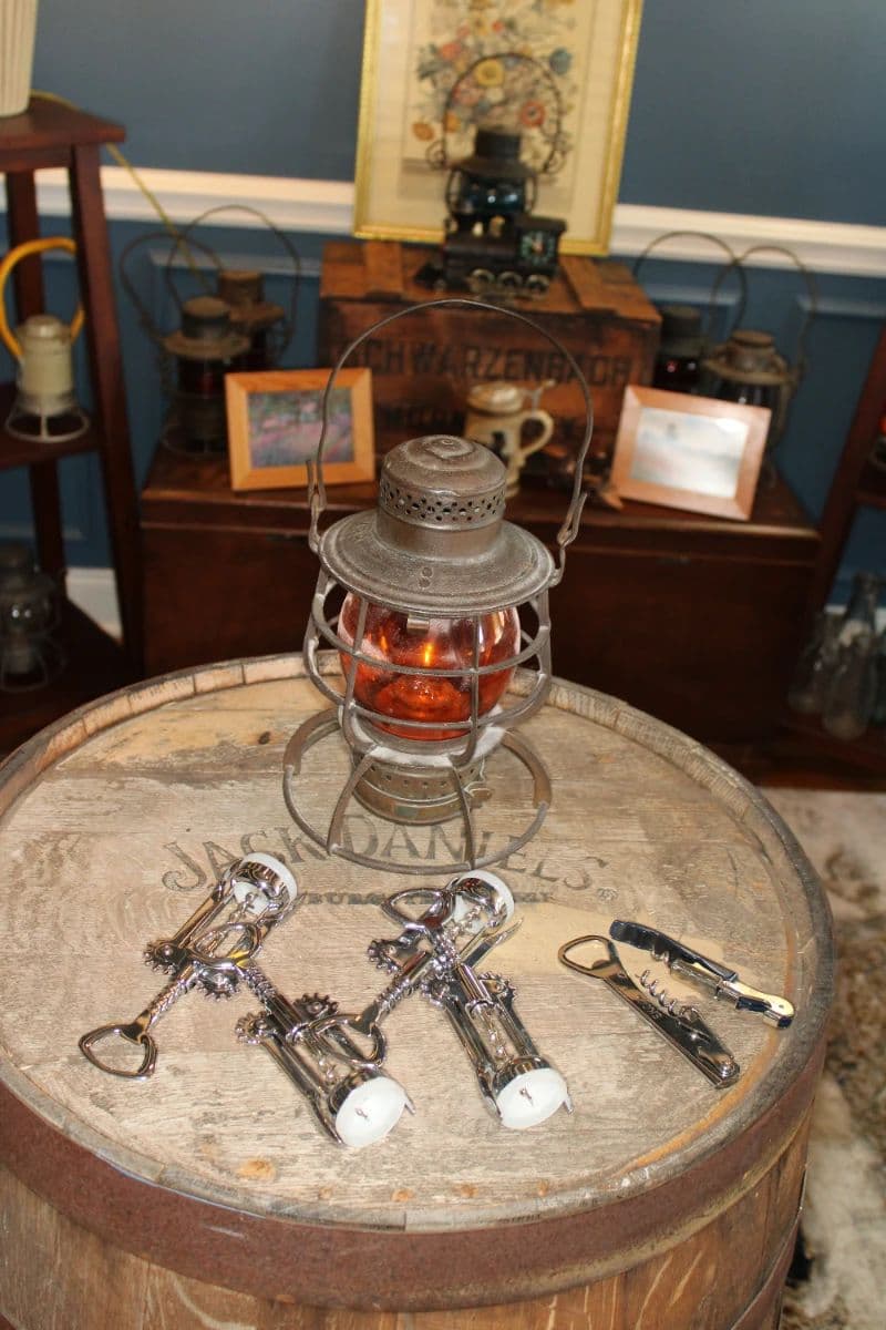 ALL ABOARD! ANTIQUES MURFREESBORO ESTATE SALE photo 2