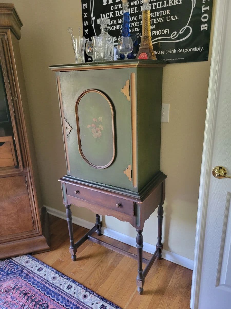 Whole Home Estate Sale in Kahite, Tellico Village Vonore photo 4