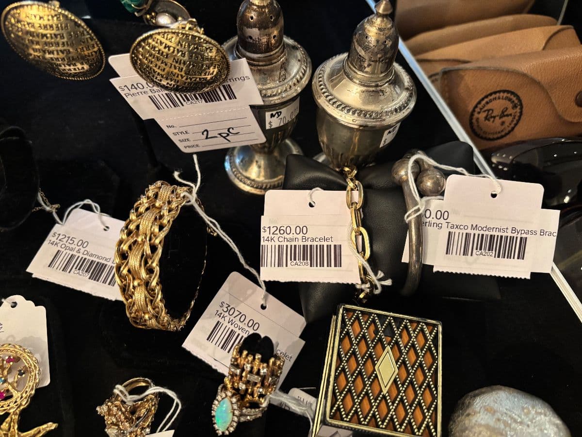 Poof! Art, MCM Home Decor, Lipstick Mirror and More Farmington Hills Estate Sale photo 11