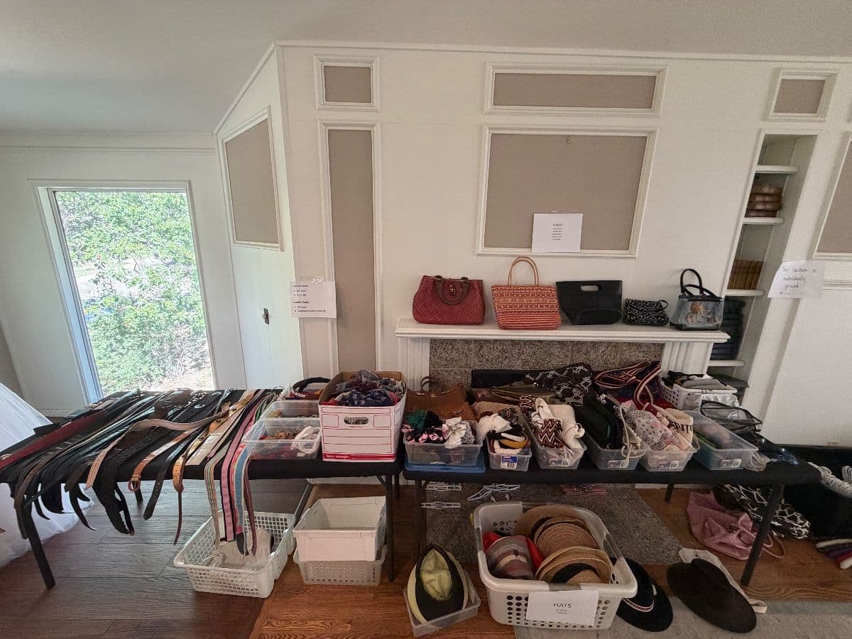 HUGE Moving Sale – Clothing, Shoes, Vintage, Barware, Décor, Holiday, Furniture & More! photo 8