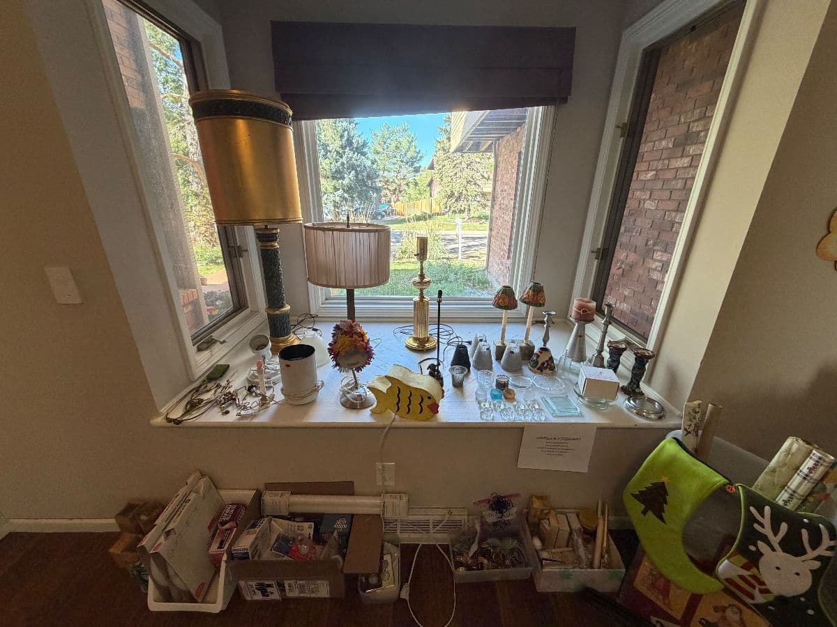 HUGE Moving Sale – Clothing, Shoes, Vintage, Barware, Décor, Holiday, Furniture & More! photo 4
