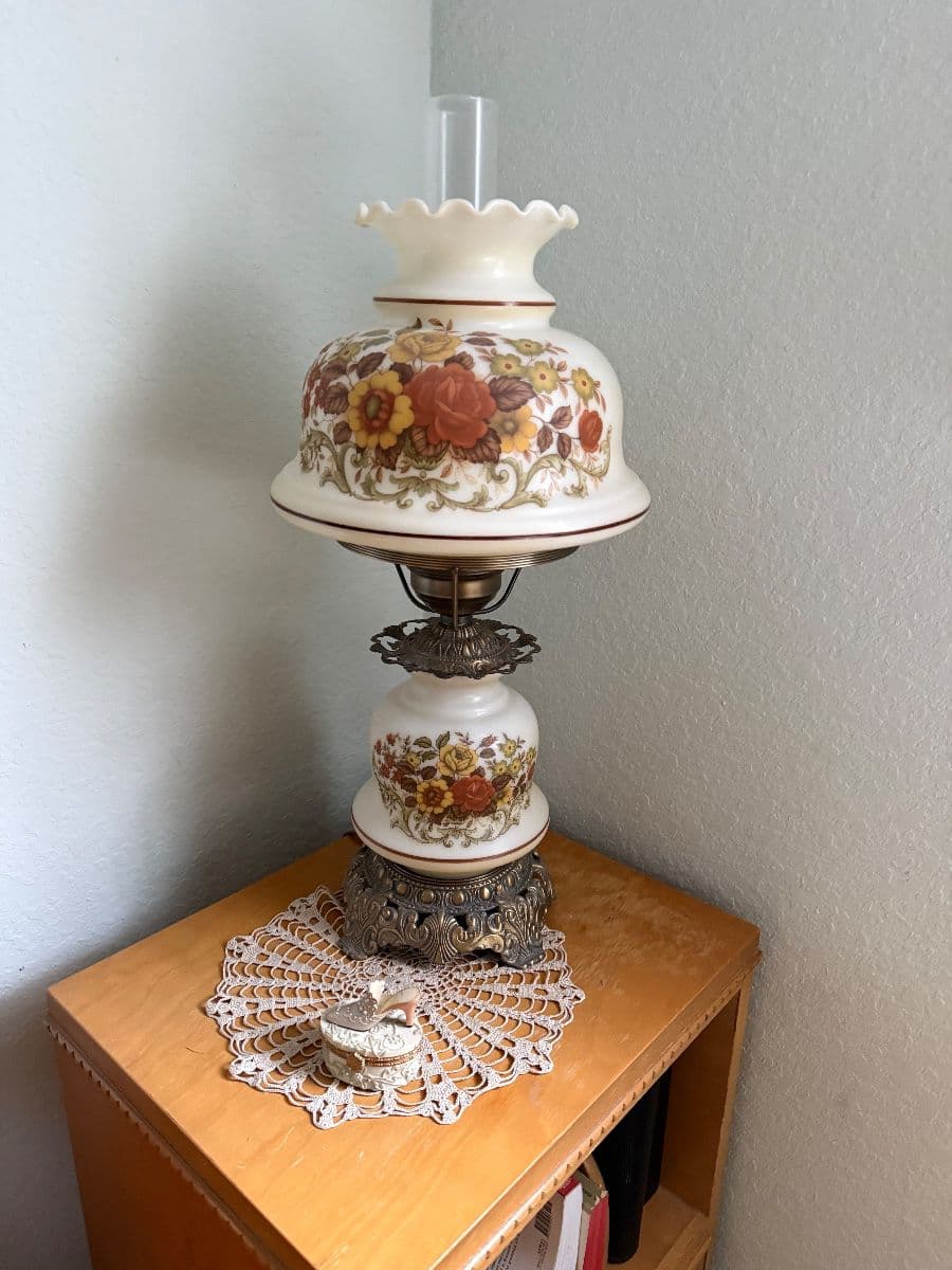 Sat 13 second Day 50% off. Memories & Miniature Masterpieces; Relocate Solutions Estate Sales photo 2