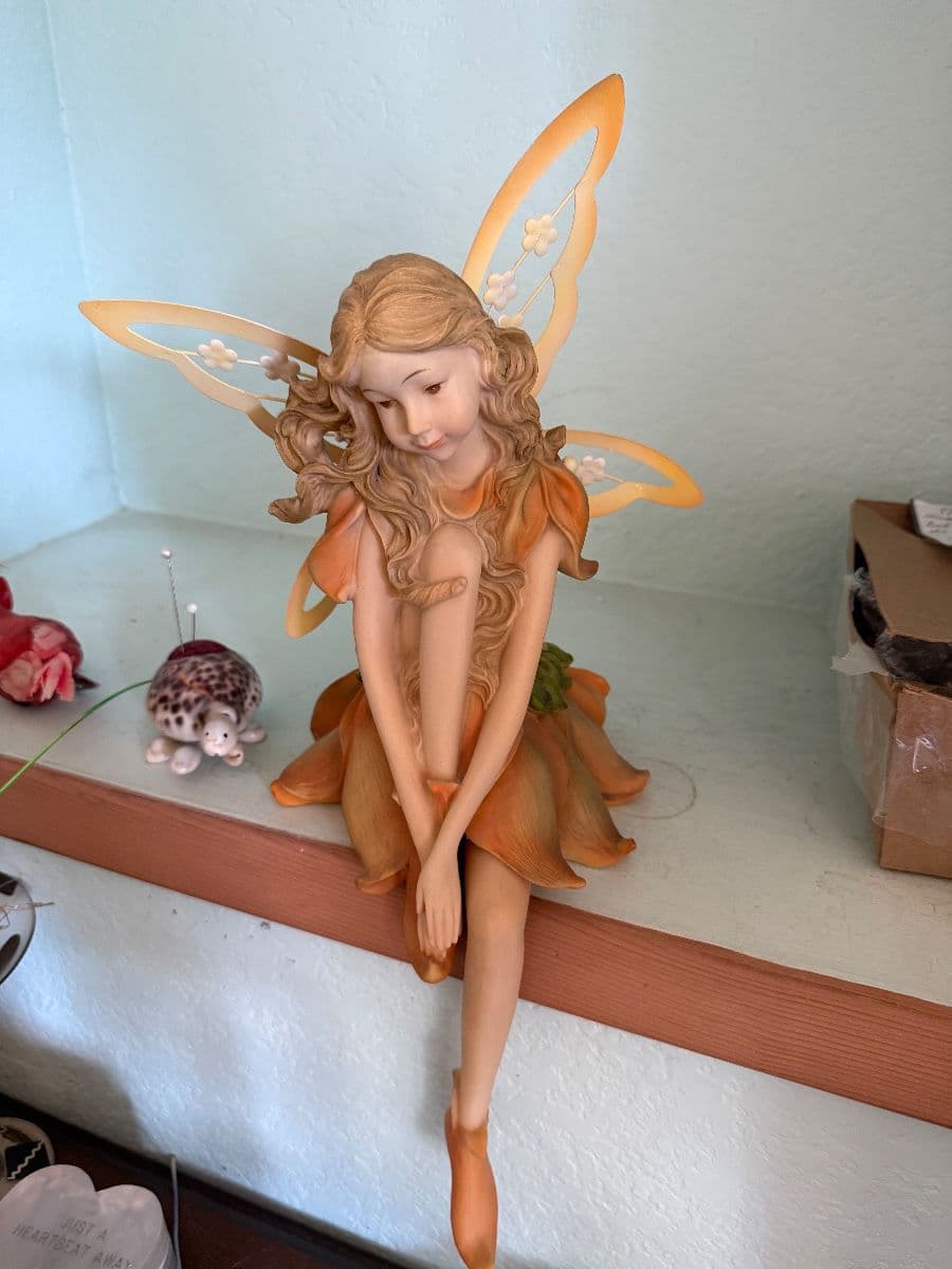 Sat 13 second Day 50% off. Memories & Miniature Masterpieces; Relocate Solutions Estate Sales photo 4