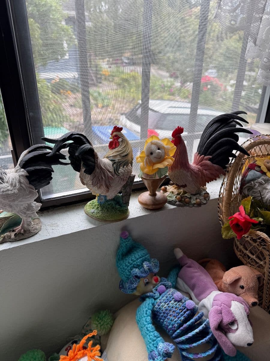 Sat 13 second Day 50% off. Memories & Miniature Masterpieces; Relocate Solutions Estate Sales photo 9