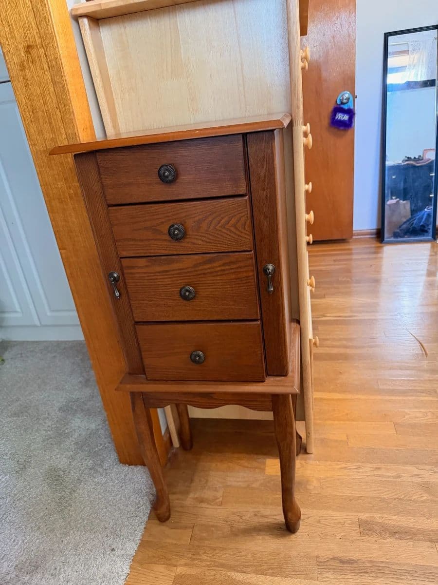Trinkets, Furniture, Marilyn Monroe Estate Sale photo 8