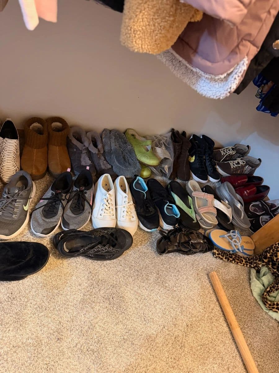 Trinkets, Furniture, Marilyn Monroe Estate Sale photo 1