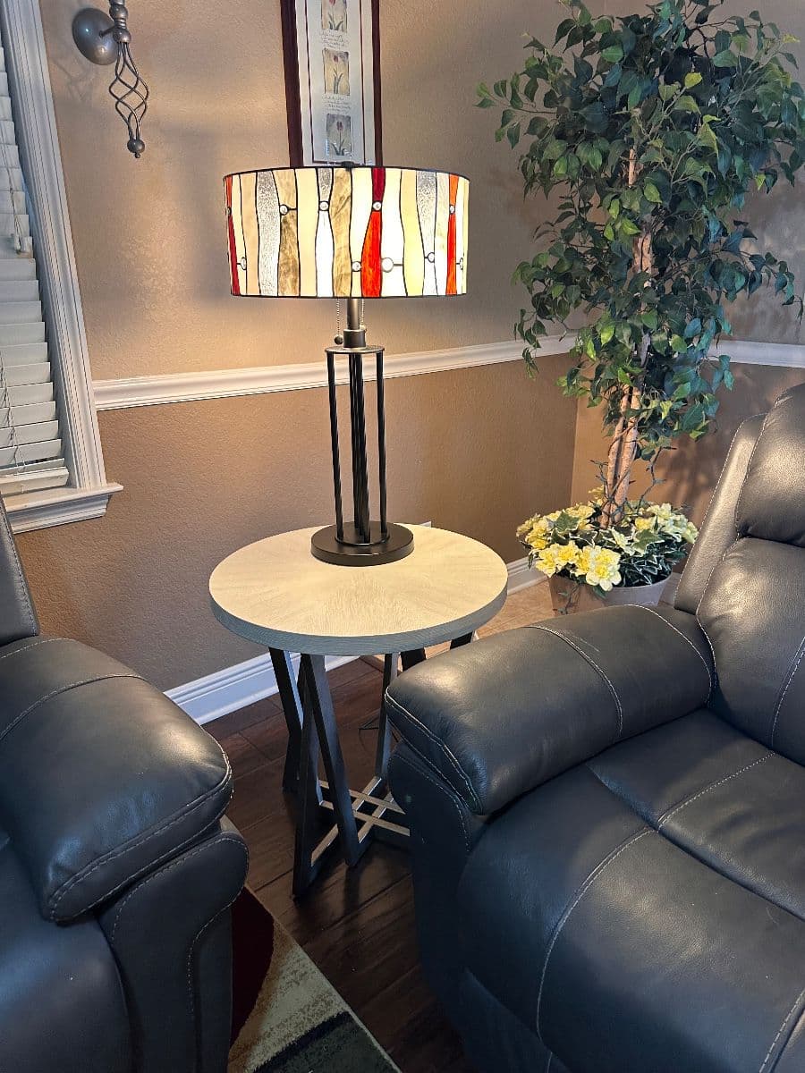 Cape Coral, Estate sale hosted by House Of Consignment photo 5
