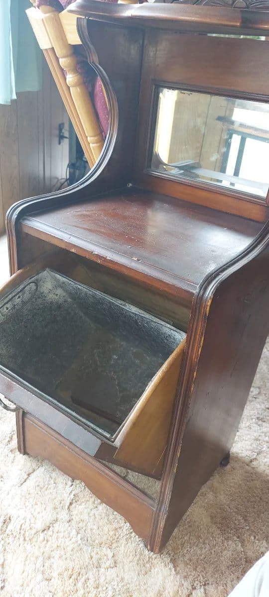 Furniture and Crystal photo 10
