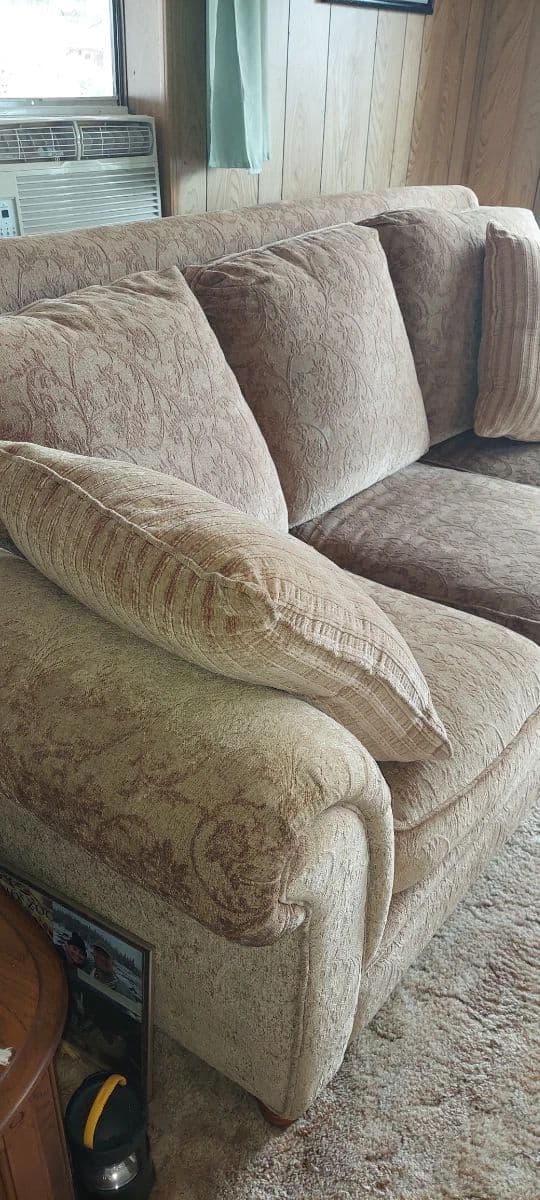Furniture and Crystal photo 11