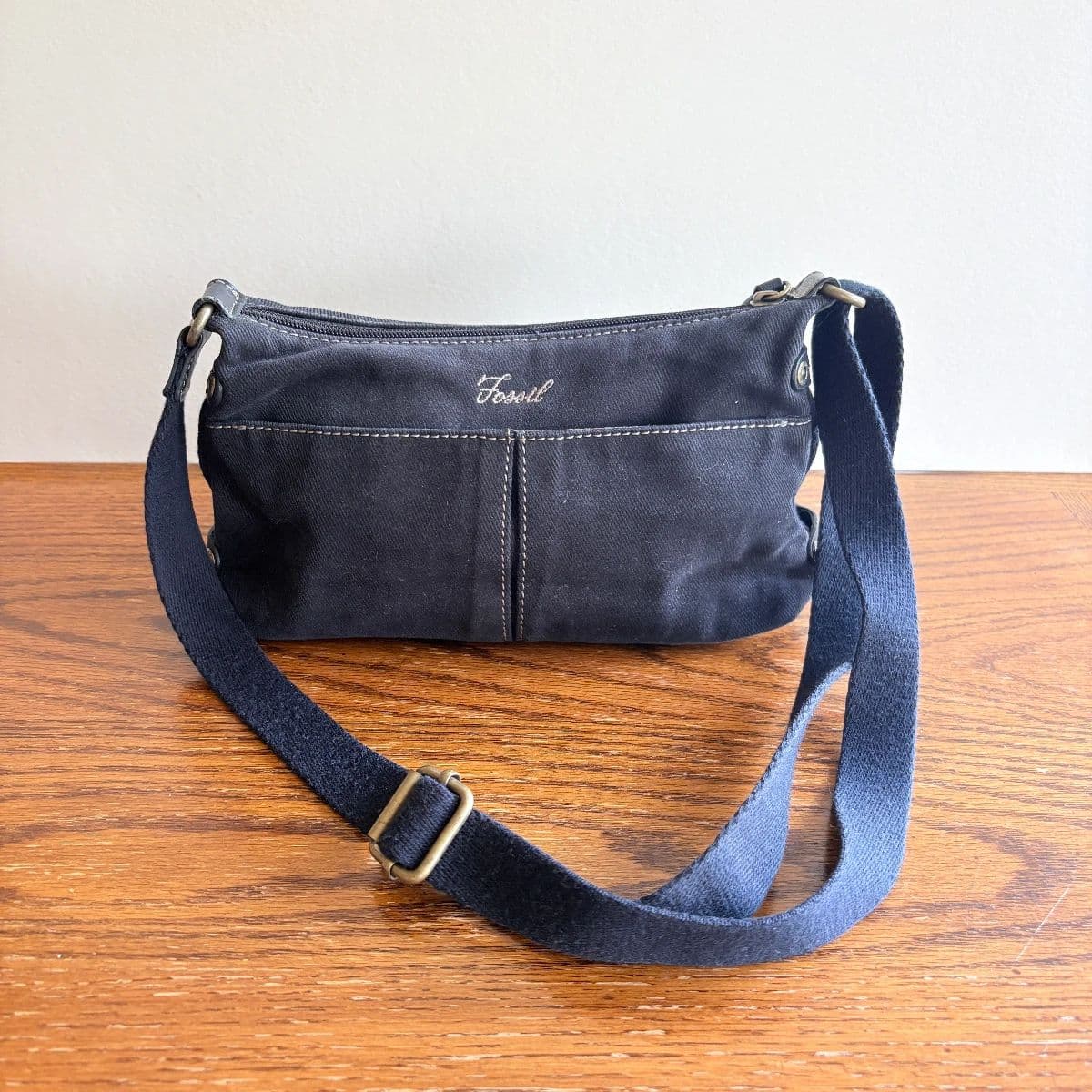 End of Summer Sale:  Books, Cameras, Handbags, Housewares, Jewelry, Lamps, Vintage, Vinyl... photo 10