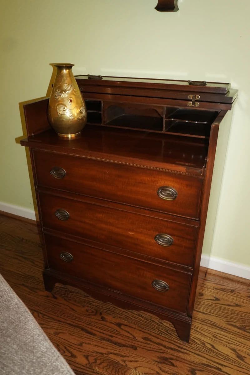 BEAUTIFUL BLOOMFIELD VILLAGE ESTATE SALE! photo 8