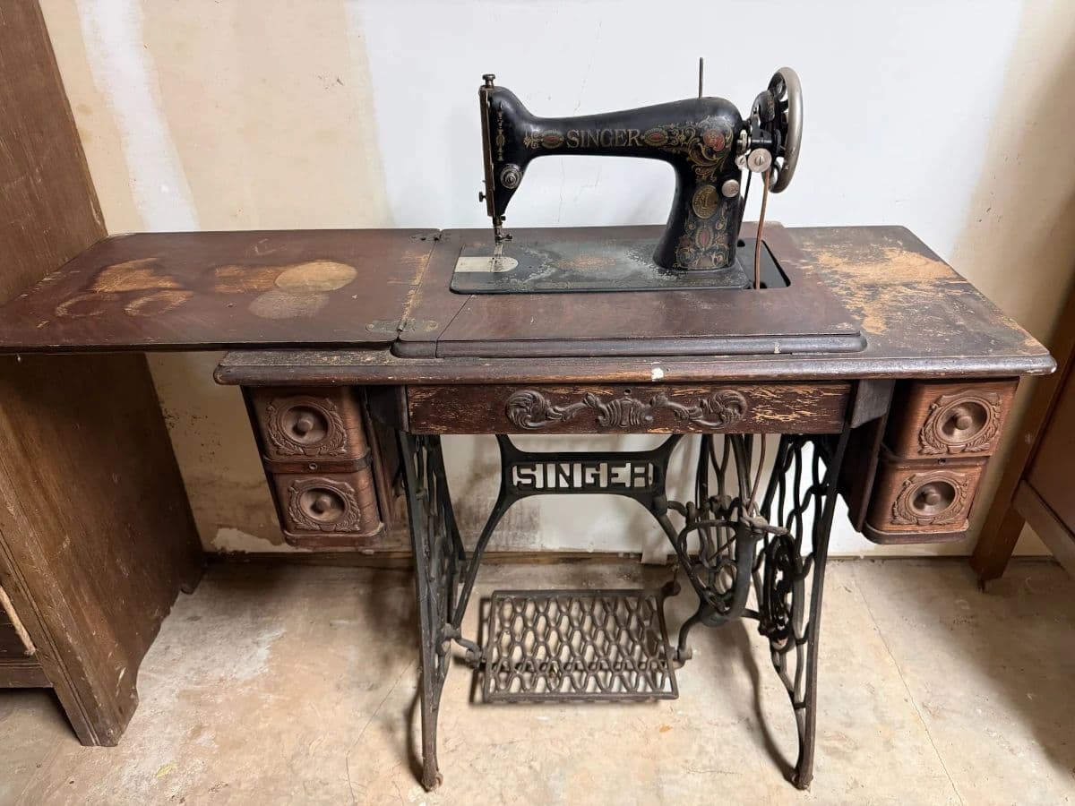 Cotswold Estate Sale – Antiques, Furniture & Vintage Finds photo 2