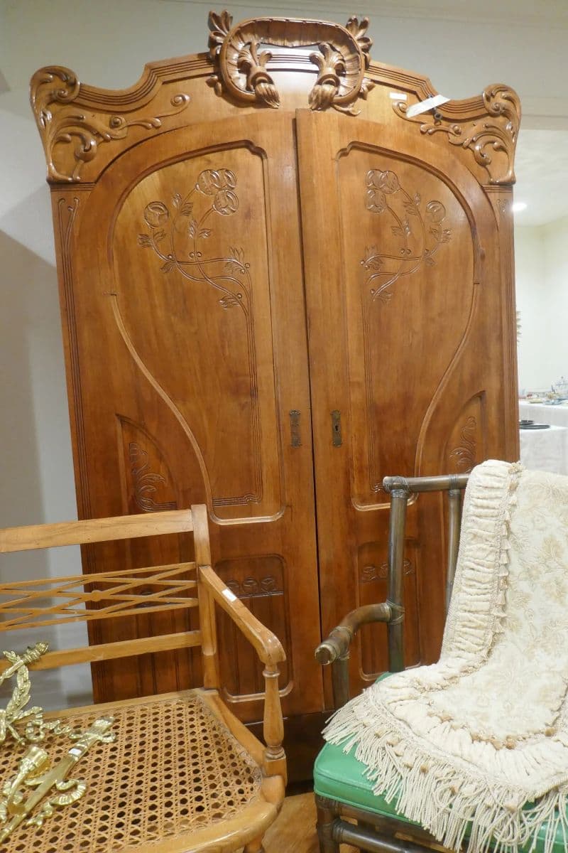 BEAUTIFUL Briargrove Park Estate Sale photo 10