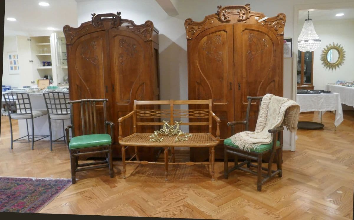 BEAUTIFUL Briargrove Park Estate Sale photo 1