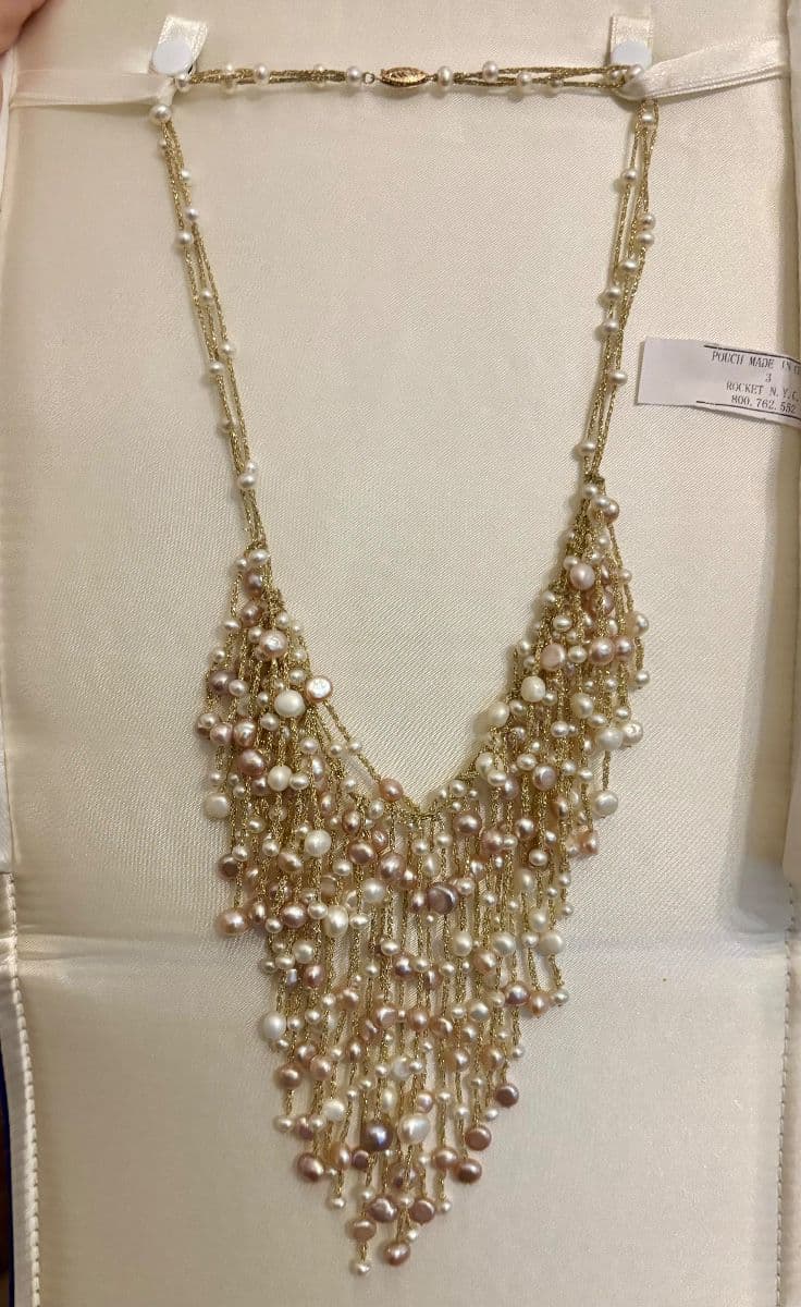 La Dolce Vita in Lake Pointe! Jewels, Vintage Treasures, Art, Furniture, Furs & more! photo 8