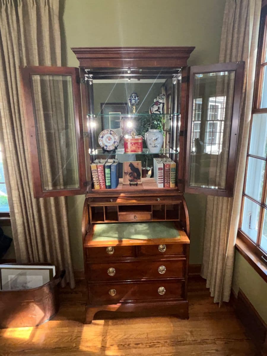 EDINA Estate Sale Brookview photo 8