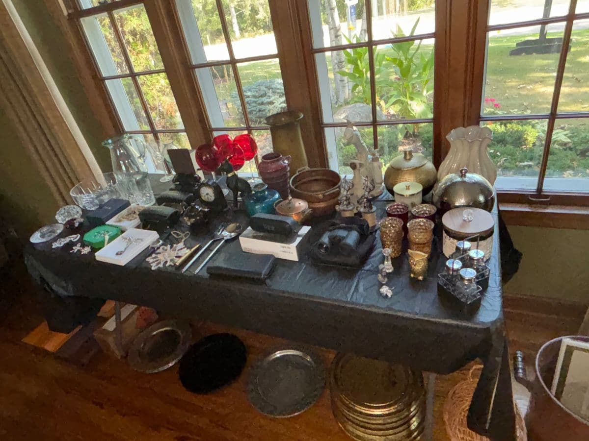 EDINA Estate Sale Brookview photo 9
