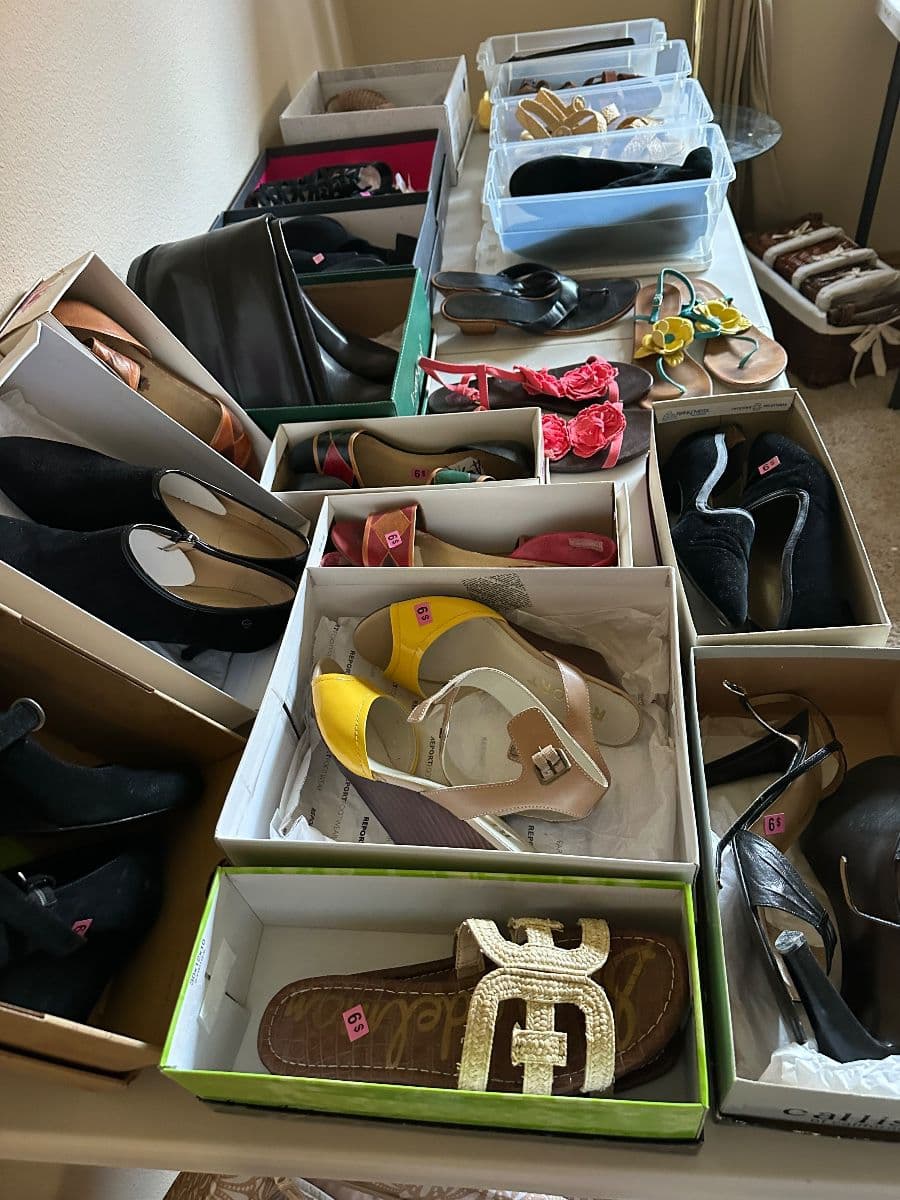 Summer place estate sale photo 12
