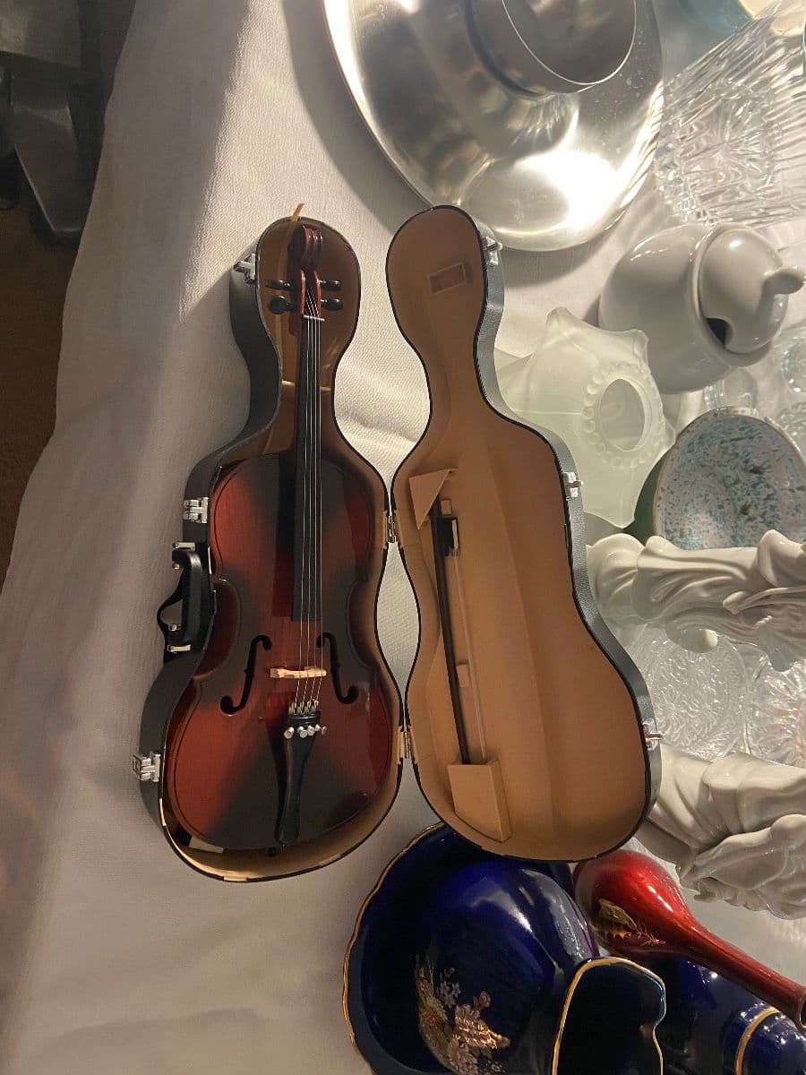 Multi-Family Estate Sale photo 11