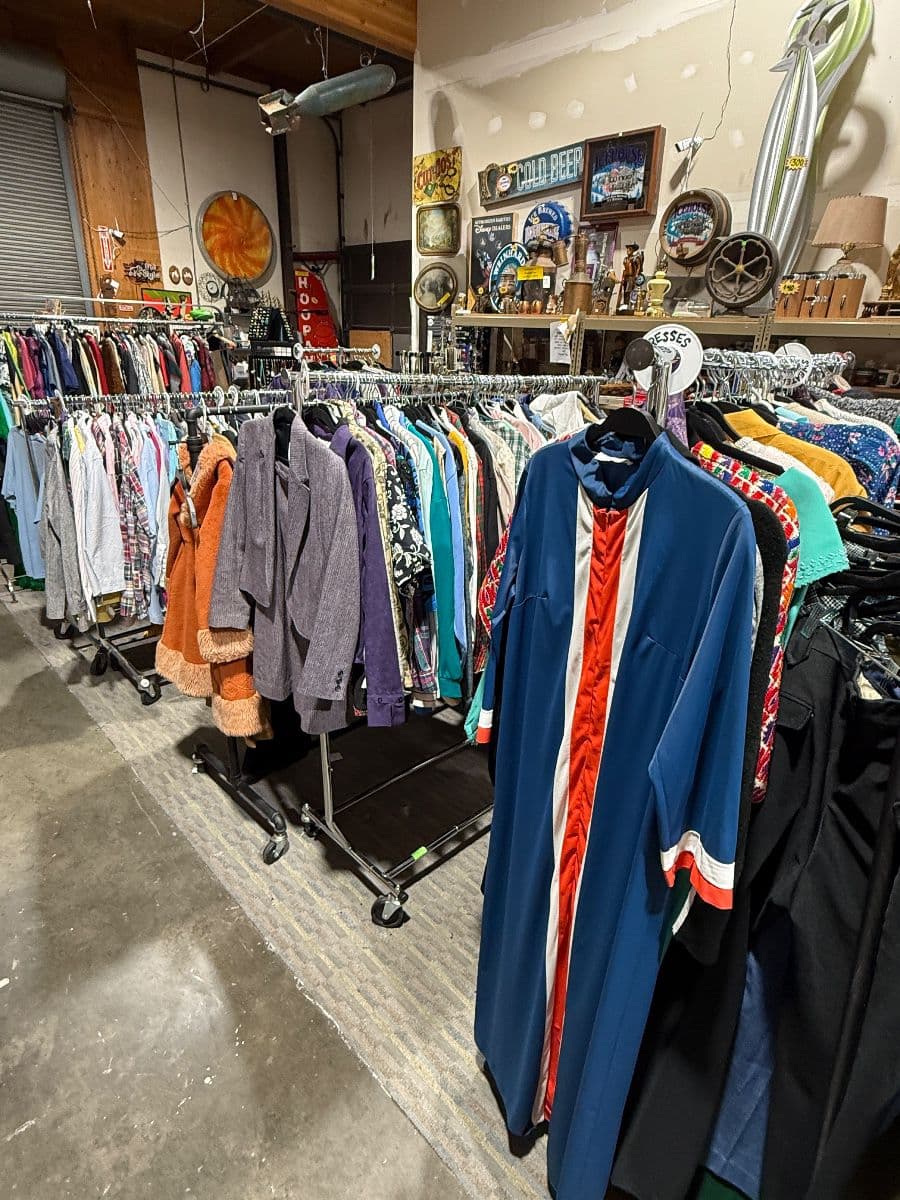 50% OFF YELLOW TAGS MAGNOLIA VINTAGE WAREHOUSE SALE photo 3