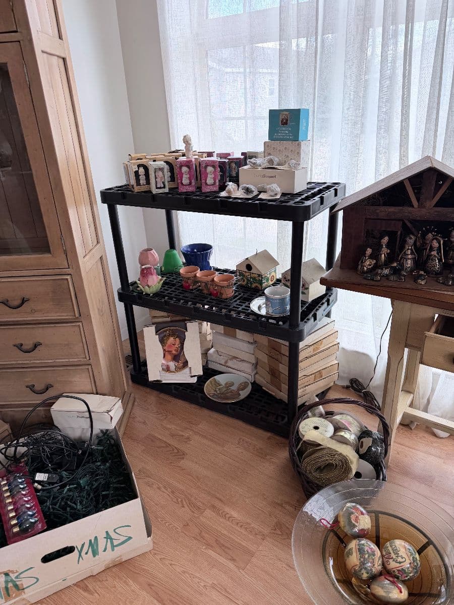 Macomb Sale Full of Surprises photo 11