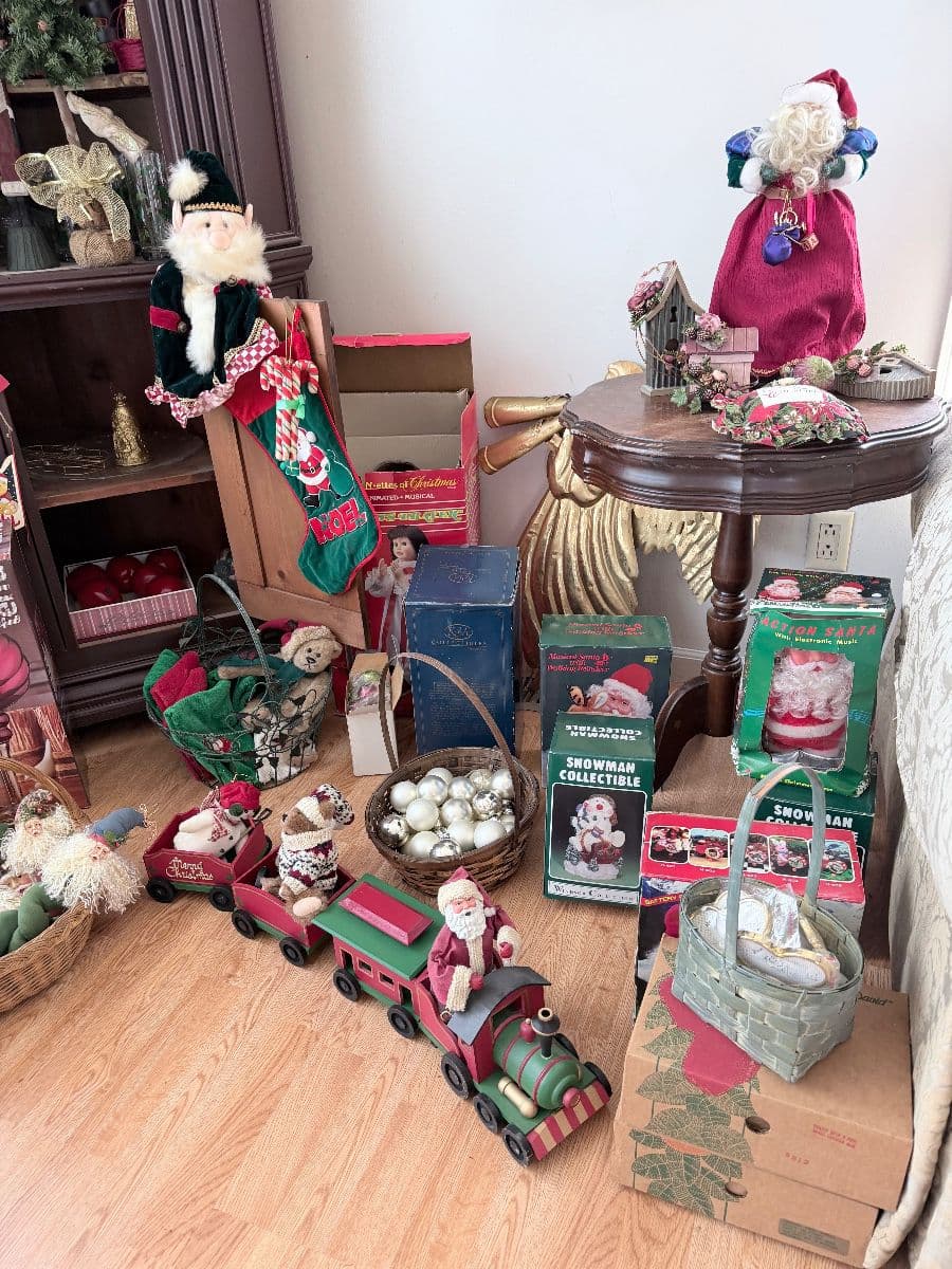 Macomb Sale Full of Surprises photo 6