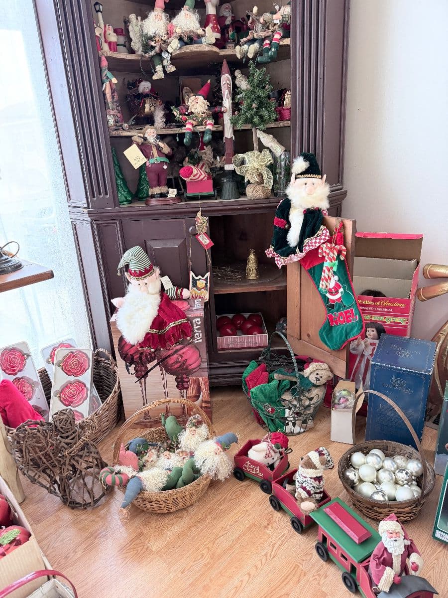 Macomb Sale Full of Surprises photo 7