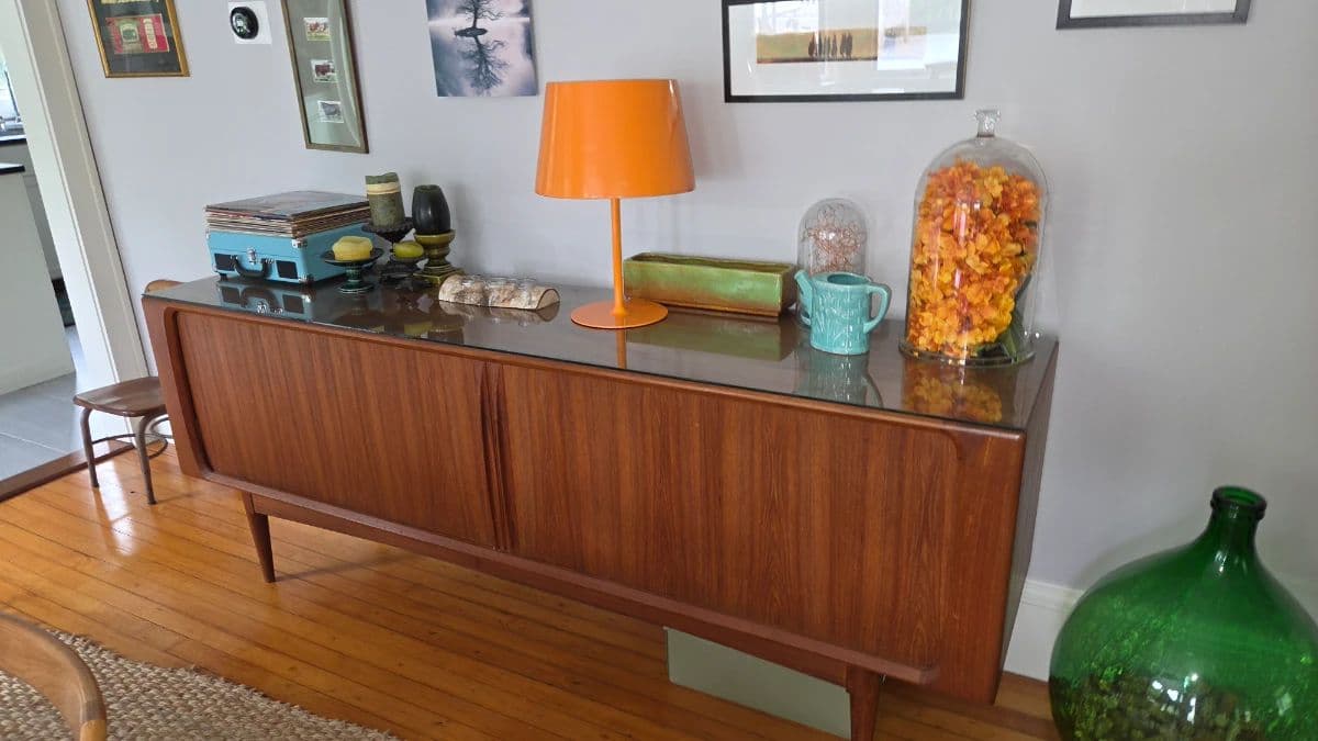 ESTATE SALE - FABULOUS IN HALCOTTSVILLE photo 1