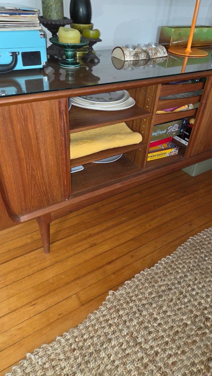 ESTATE SALE - FABULOUS IN HALCOTTSVILLE photo 3