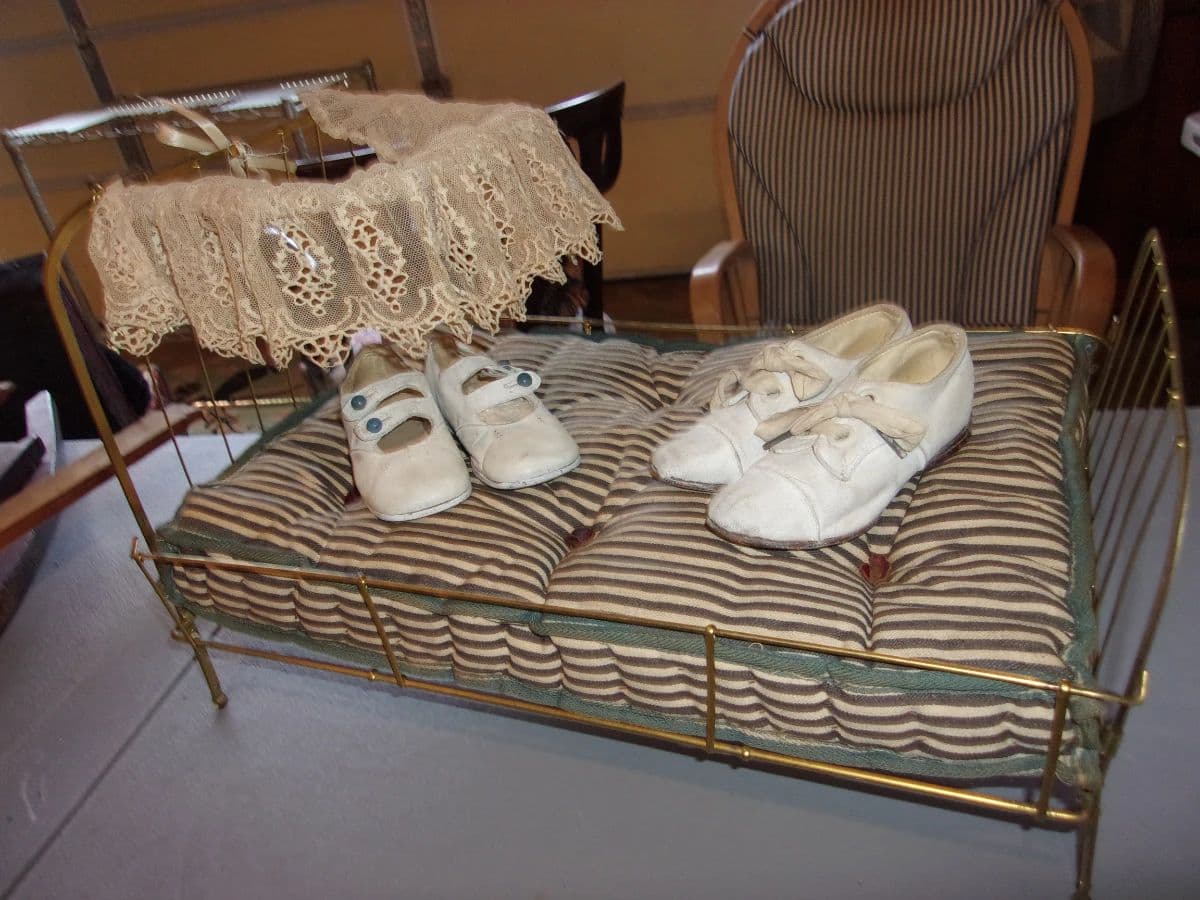 LIVING ESTATE/MOVING SALE photo 1