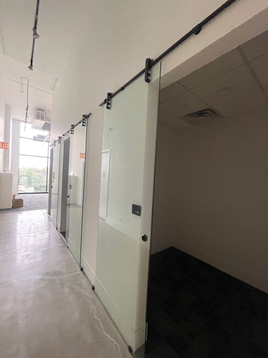 Chicago Ravenswood Renovation Sale photo 2
