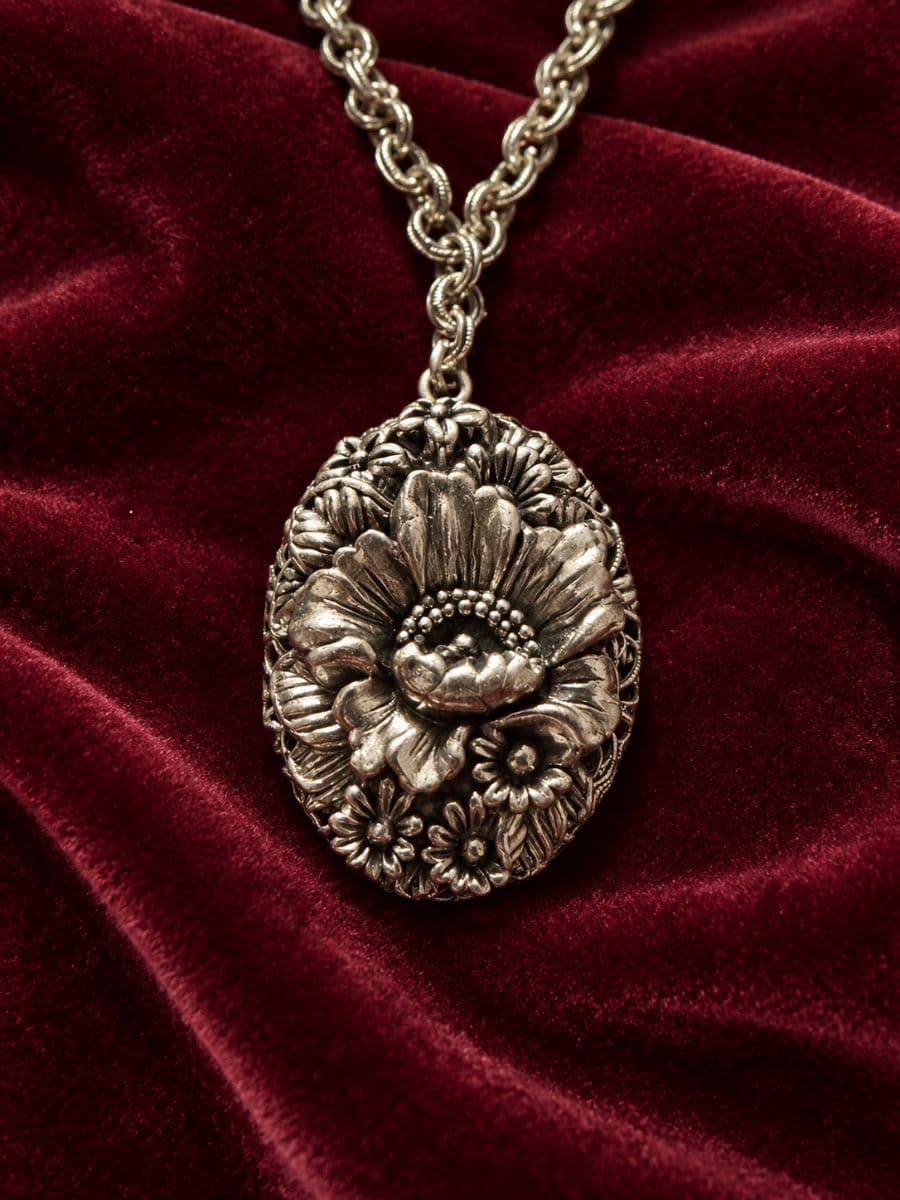 Photos added daily! Glamorous Vintage + Unusual curiosities photo 12