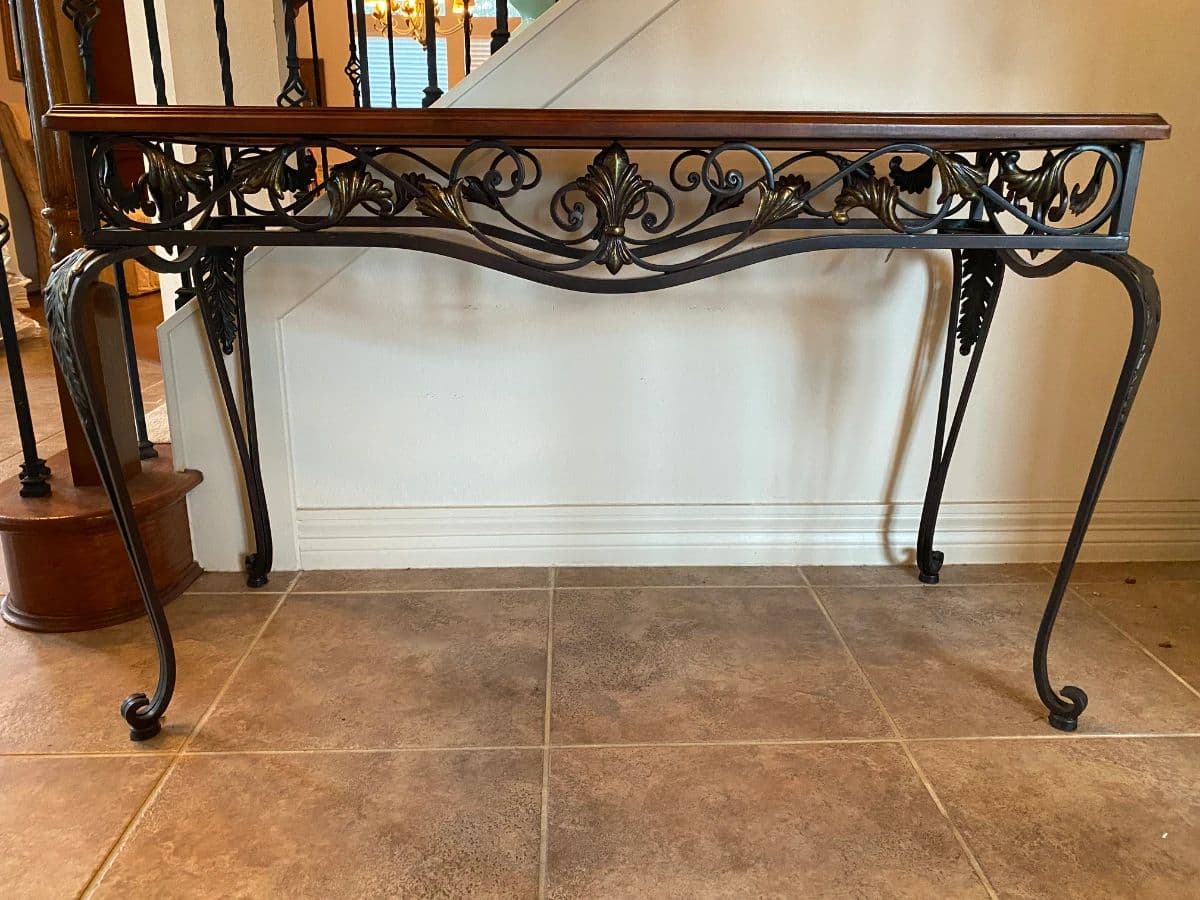 Premier Estate Sales at Waterside Estates-Fine Furnishings, Home Essentials photo 9