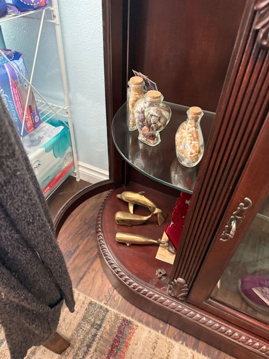 The Rusty Trunk LLC opens to "Floatin' & Findin" Estate Sale photo 4