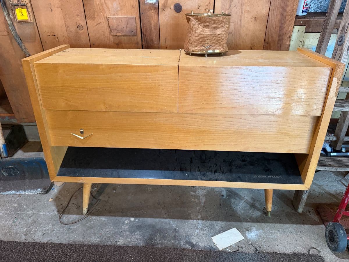Broadview Heights Estate Sale photo 3