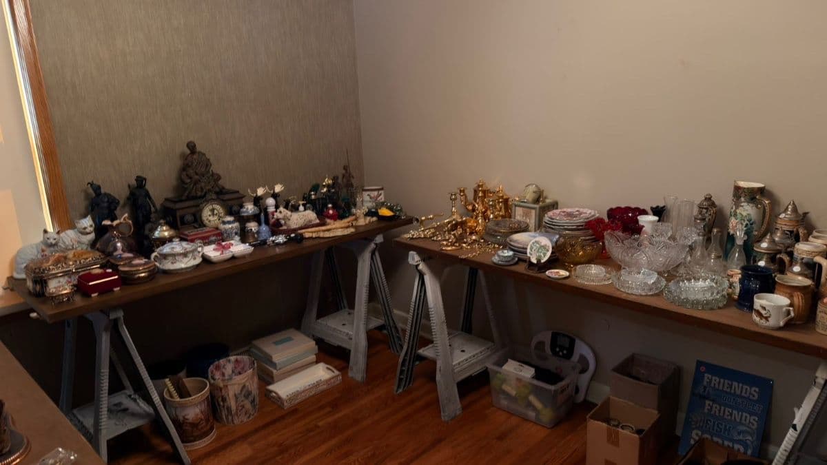 Downsizing Sale in Minneapolis photo 3